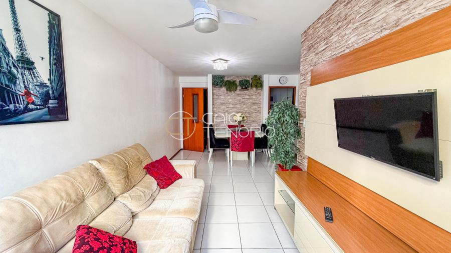 APARTAMENTO COM 2 QUARTOS NO EDIFÍCIO PLATANUS